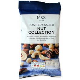Marks & Spencer Směs pražených a solených ořechů